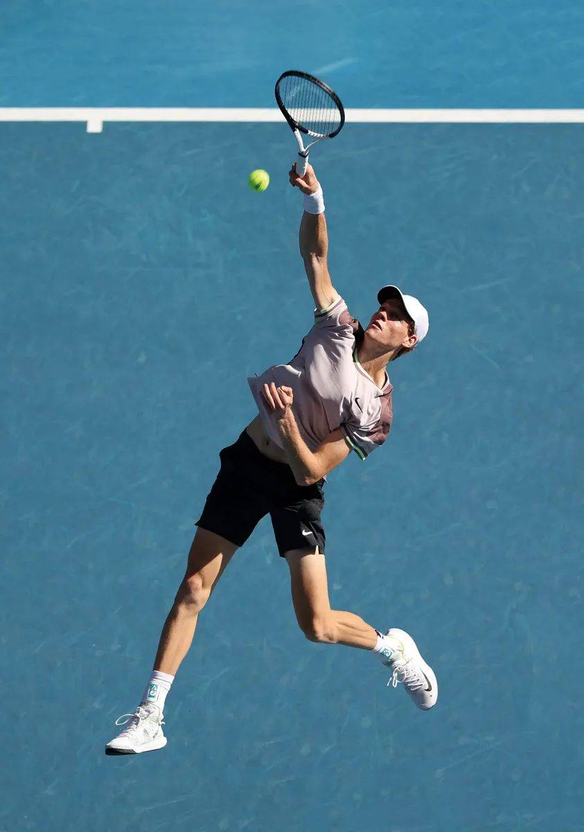 意大利网球队强势澳大利亚网球队，费德勒制霸全场