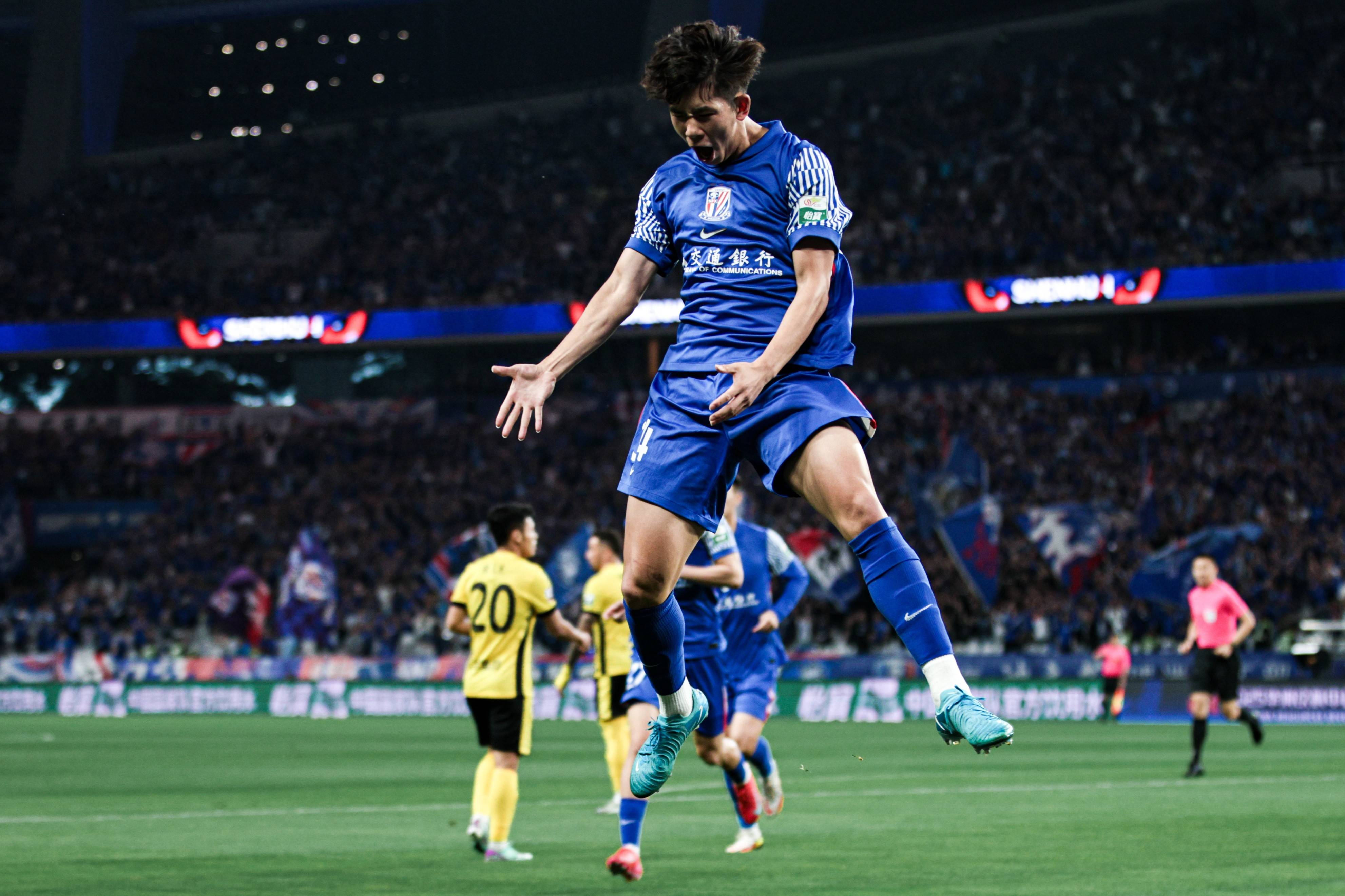 关于上港力争三连胜，取胜申花继续领跑的信息