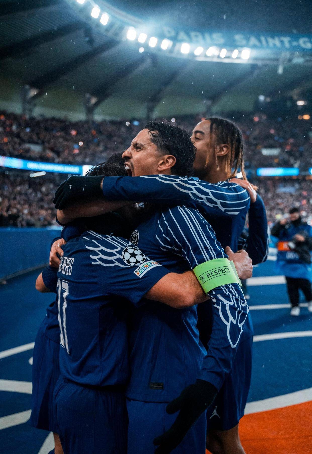 关于巴黎圣日耳曼球员技惊四座，助球队轻松取胜的信息