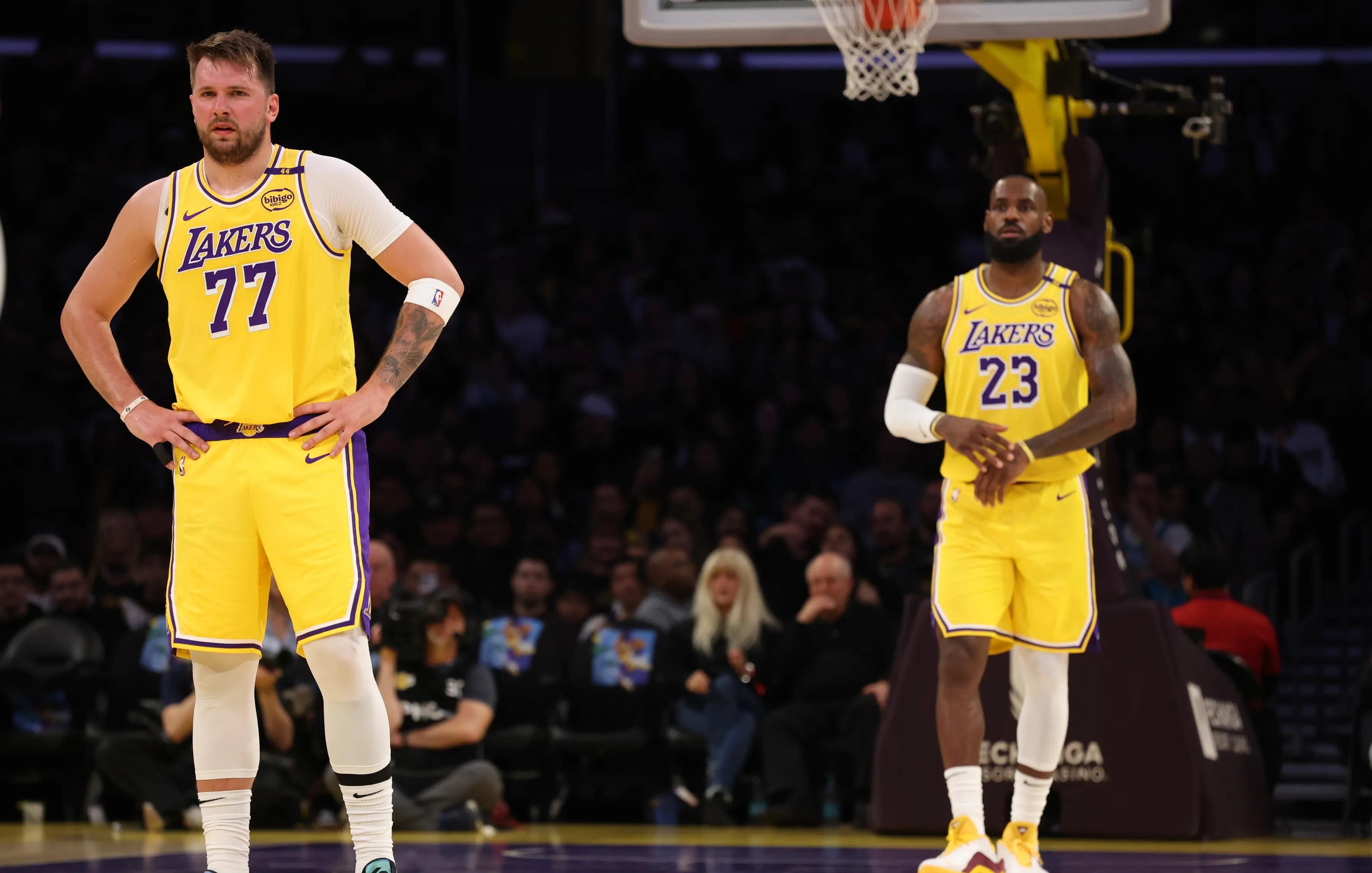 詹皇领军击败火箭,东部半决赛再下一城 詹皇领军击败火箭,东部半决赛再下一城