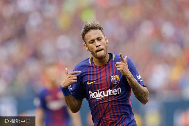 关于轰炸机再发威！尤文图斯前锋梅开二度的信息