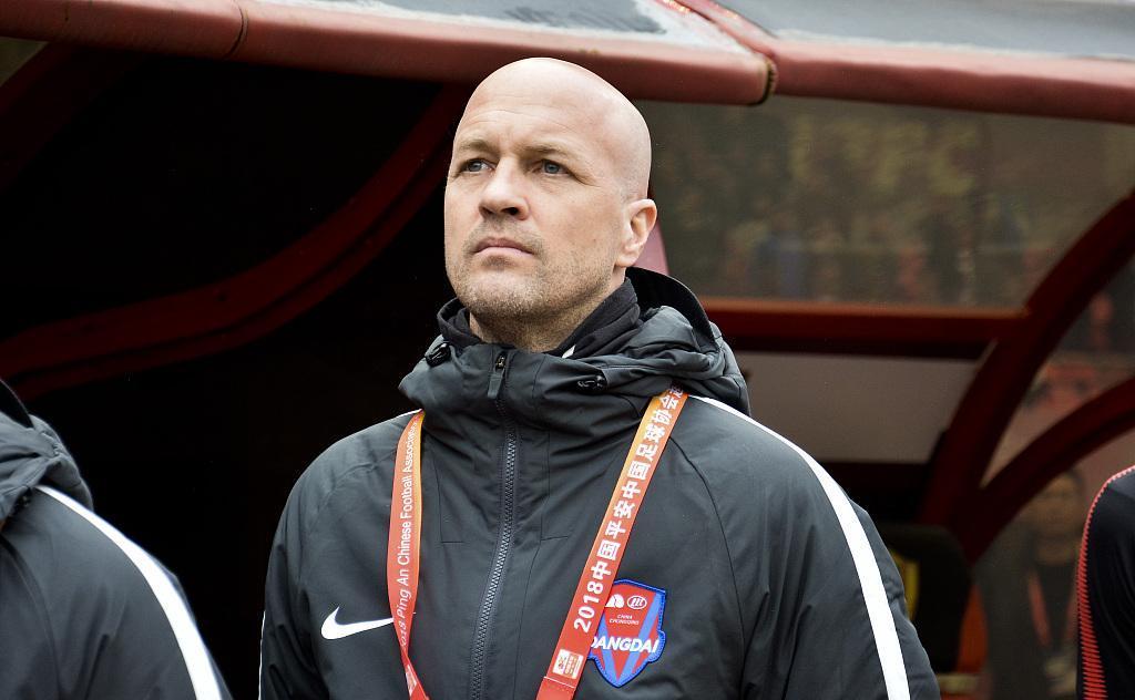 包含重庆斯威新帅上任，率队力挺保级的词条