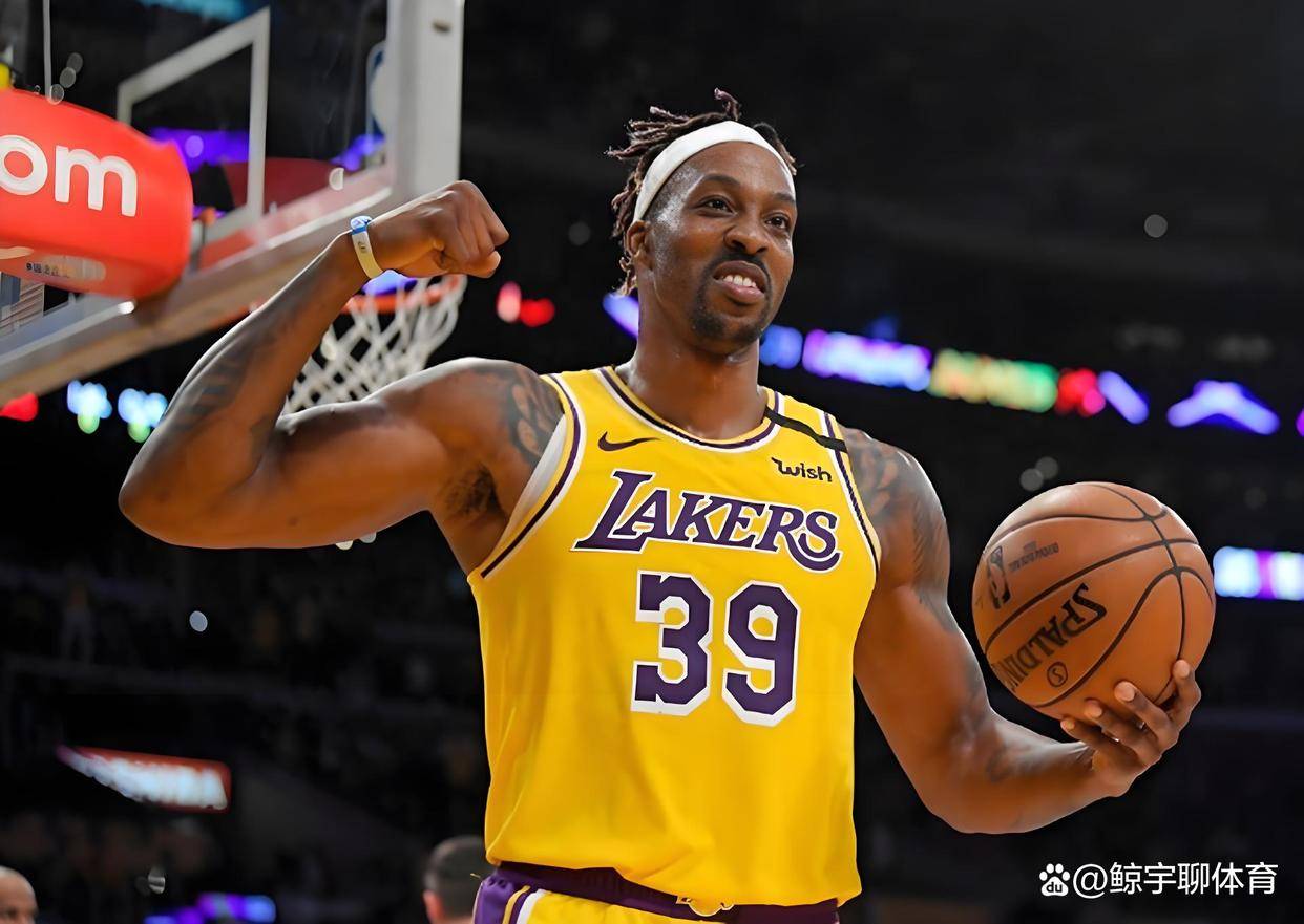 关于黄蜂主场惨败，霍华德内线孤军奋斗众叛亲离的信息