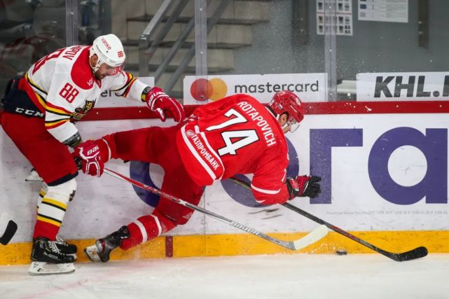包含劲旅战斗在赛场,为荣誉拼尽全力的词条 包含劲旅战斗在赛场,为荣誉拼尽全力的词条