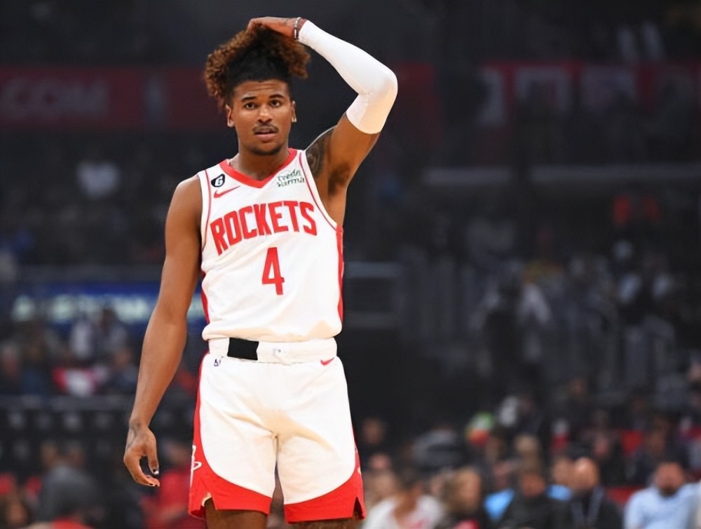 包含乔治发威，率队拿下胜利的词条