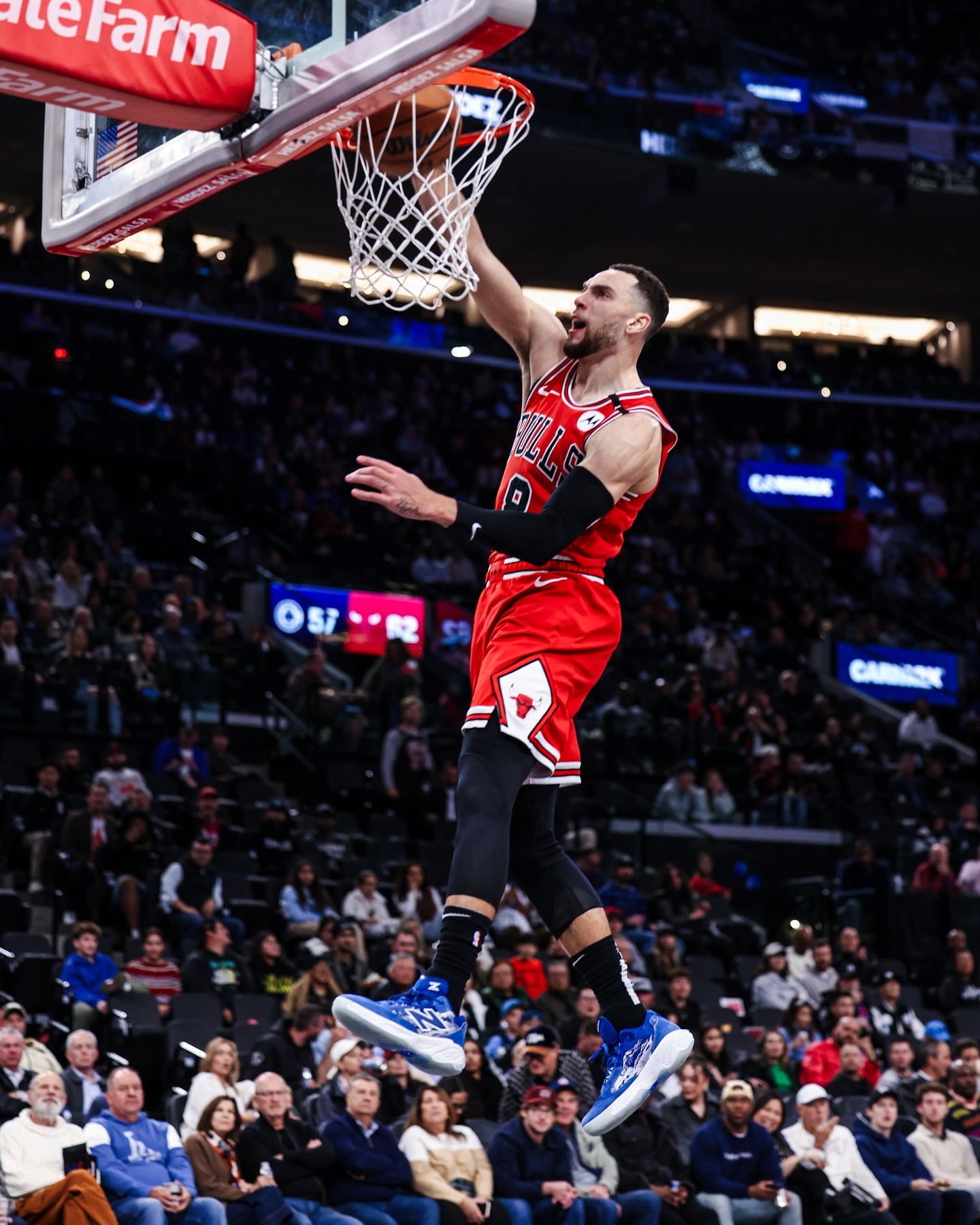 九游娱乐-公牛再胜篮网，东部战局愈发激烈