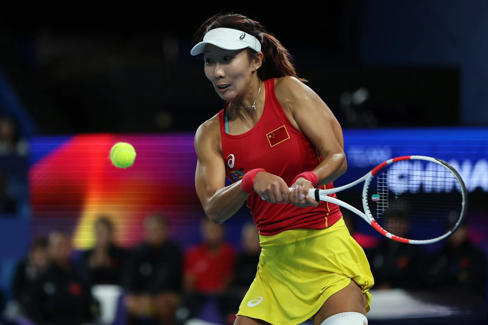 运动员因表现出色赢得观众青睐