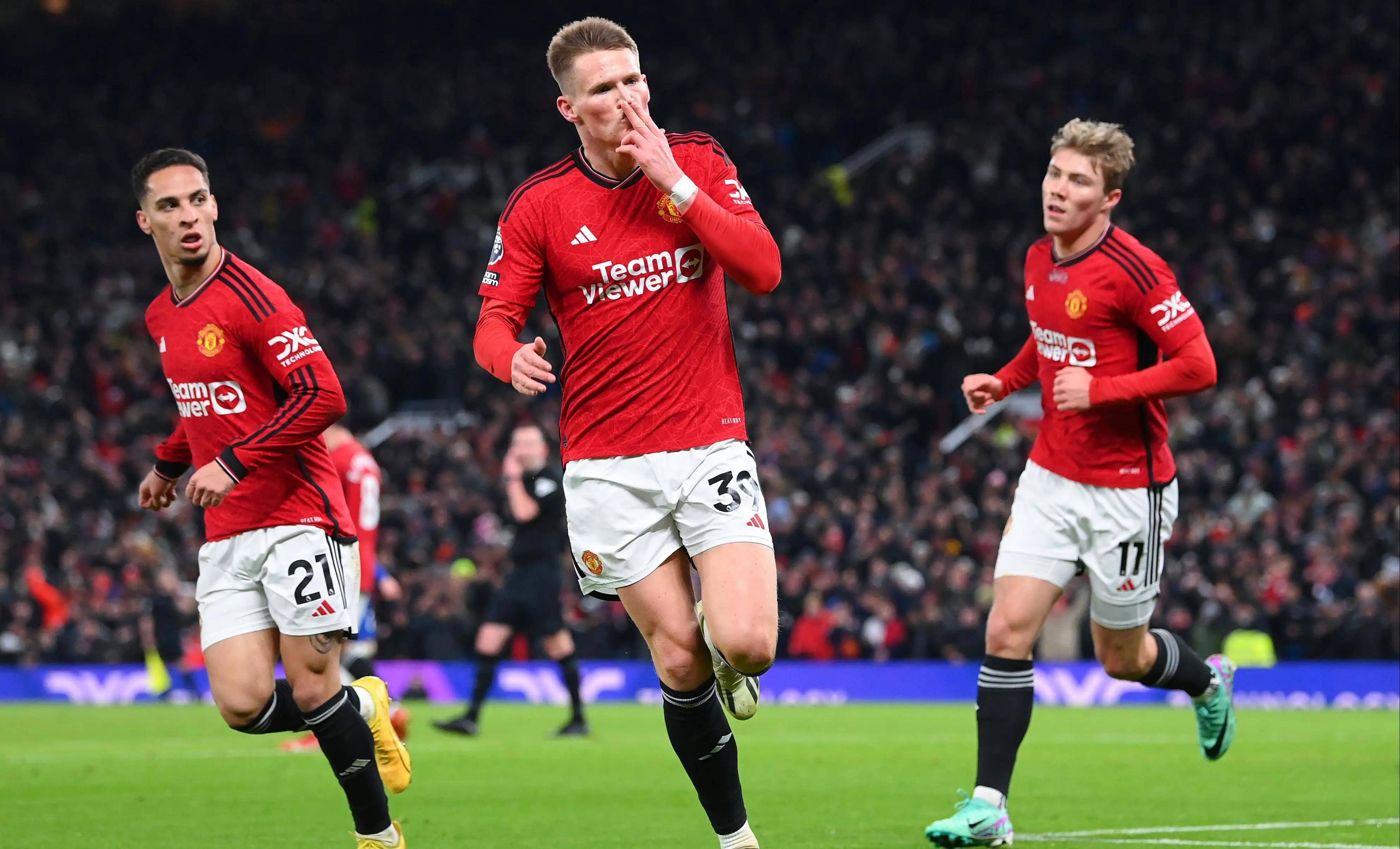 曼联面临不利局面,势必加强训练备战的简单介绍 曼联面临不利局面,势必加强训练备战的简单介绍