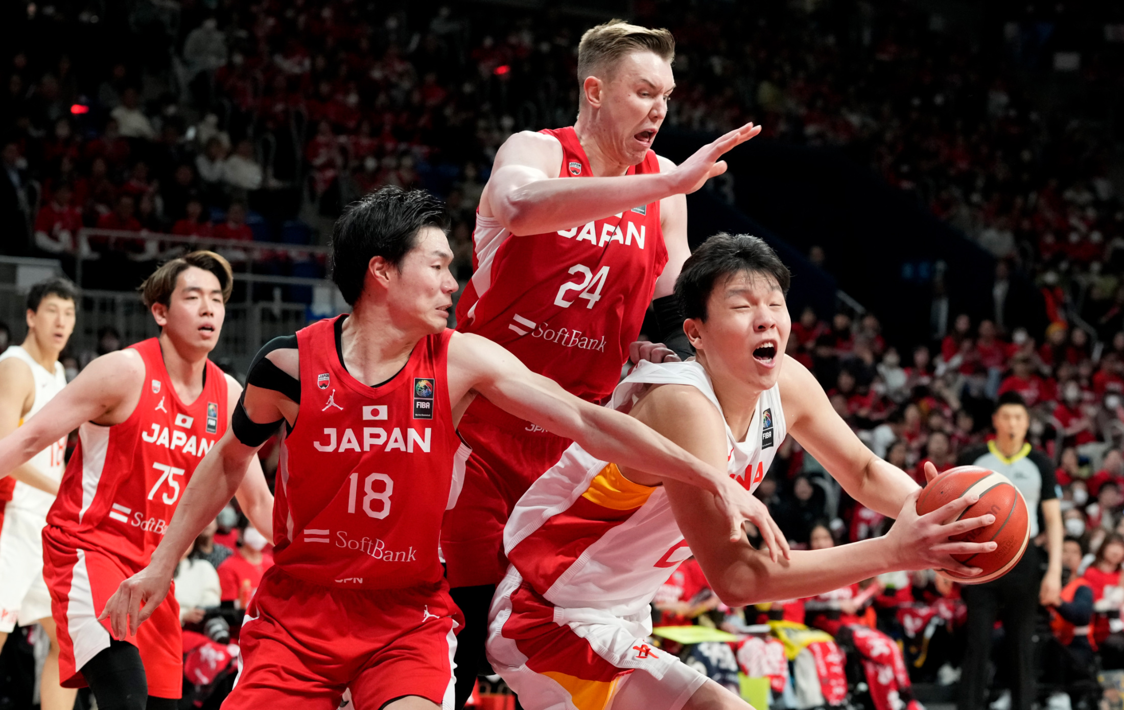 九游体育官方入口-鹈鹕轻取意大利男篮，特雷杨一己之力扛起全队的简单介绍