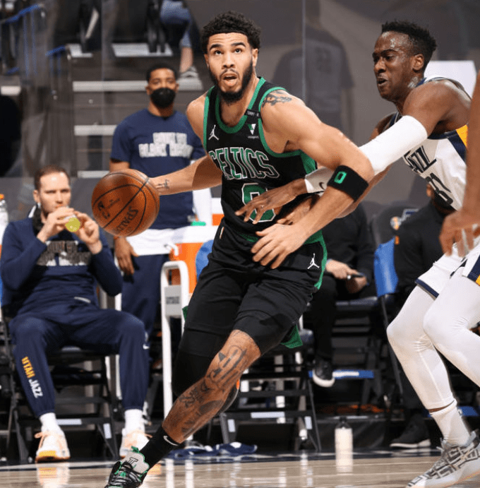 九游娱乐官方-太阳鏖战猛龙,戈贝尔带队取胜