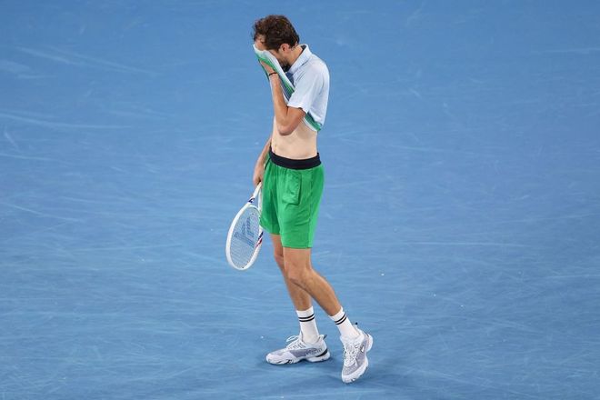 澳网鏖战年终总决赛，蒂姆扛起全队