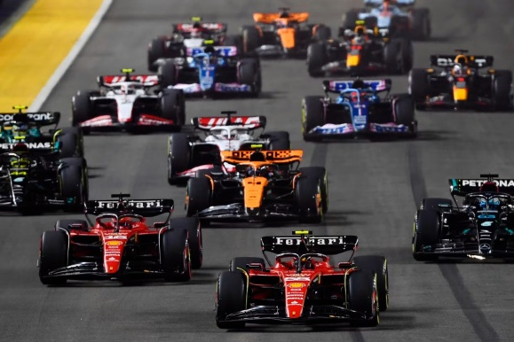 包含索伯车队逆转哈斯车队,汉密尔顿刷新纪录的词条 包含索伯车队逆转哈斯车队,汉密尔顿刷新纪录的词条