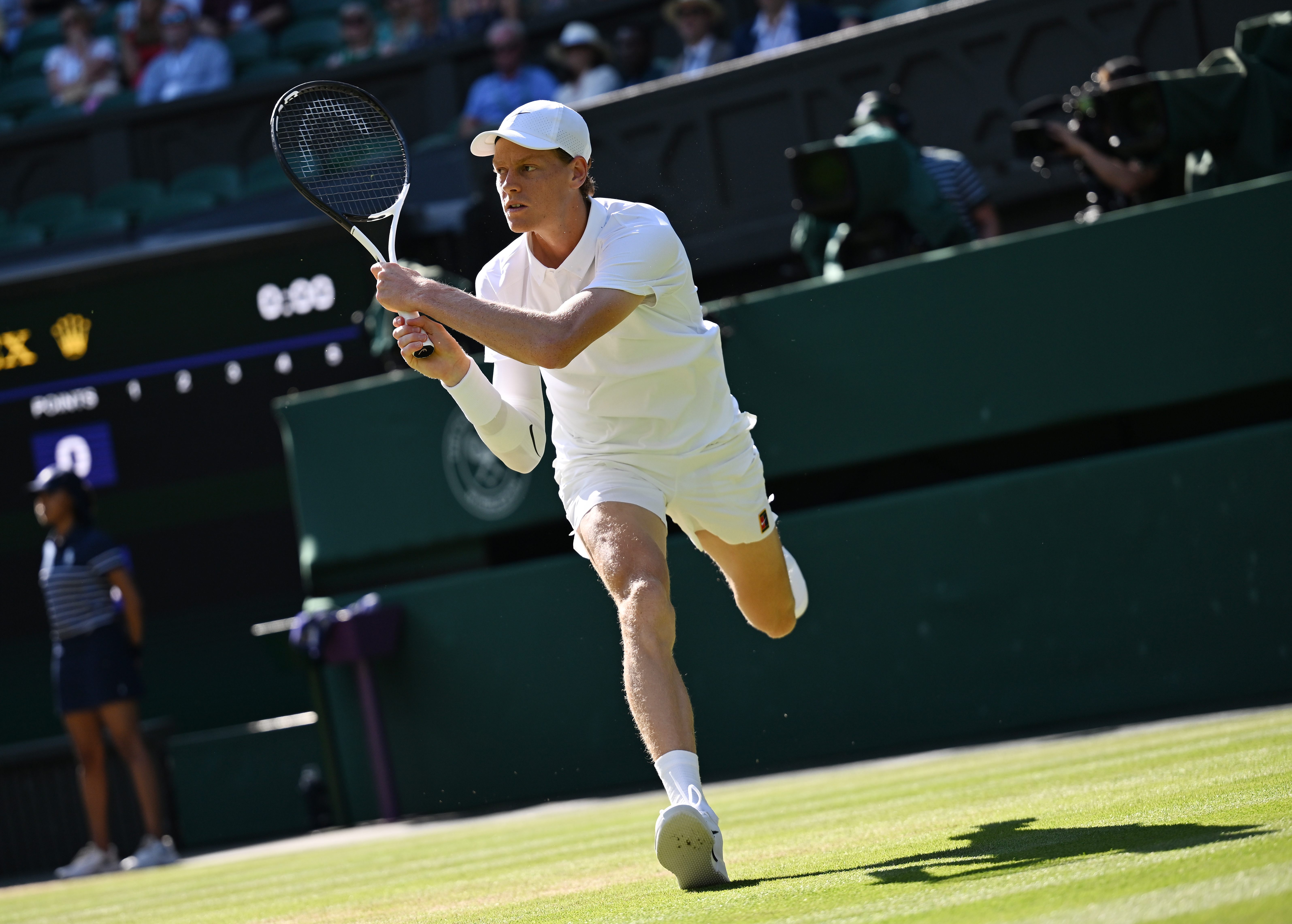 包含温网力克联合杯，辛纳刷新纪录的词条