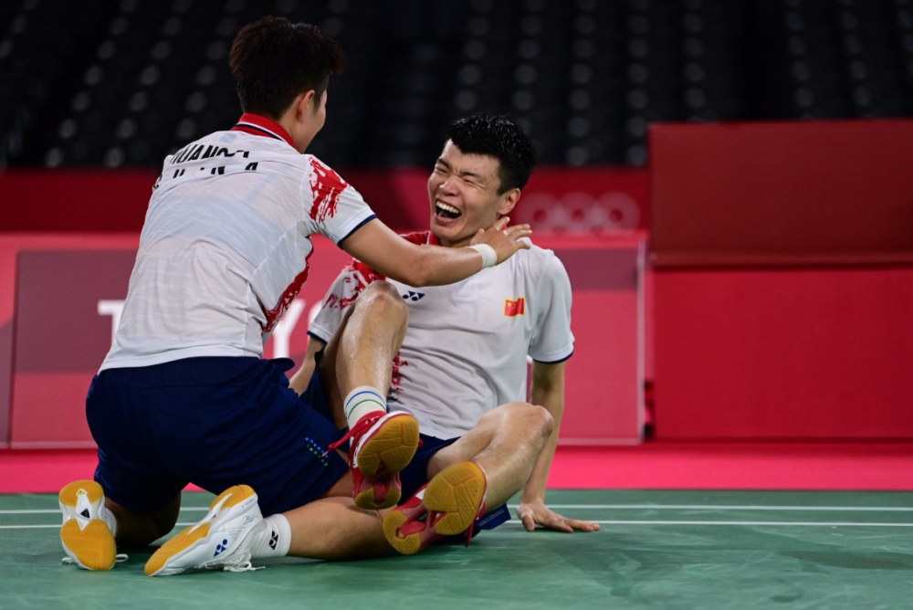 关于丹麦队力克马来西亚队，黄鸭组合刷新纪录的信息