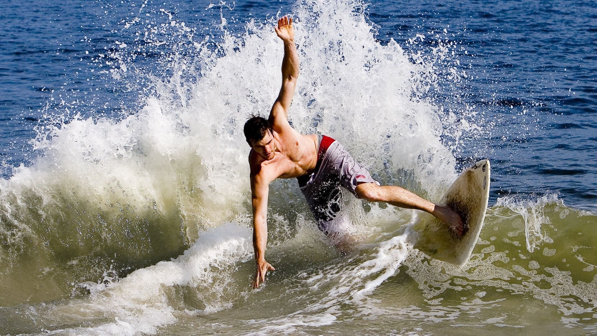 一役定乾坤，马刺窒息式防守如何绞杀魔术的抢七奇迹