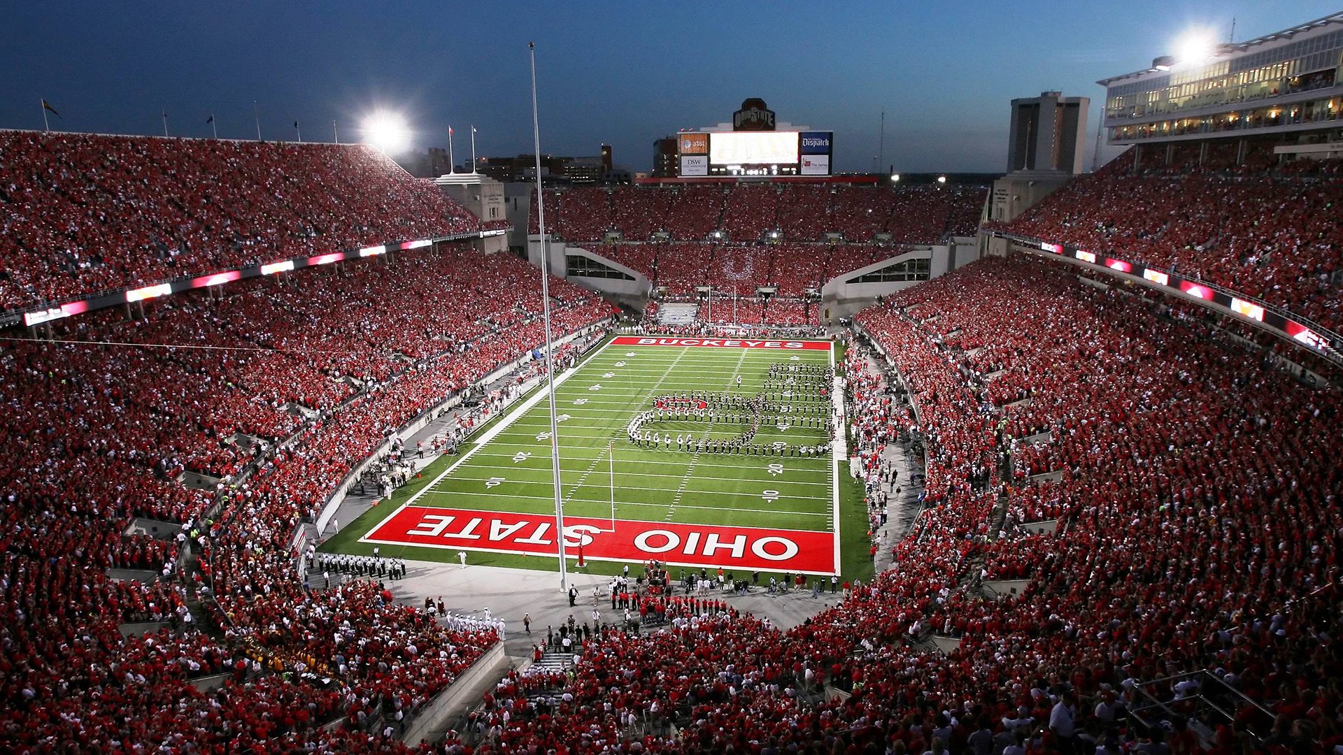 枫叶与雄鸡的绿茵对决，基米希关键时刻的跨国界英雄主义